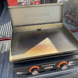Blackstone 22” con tapa poco uso