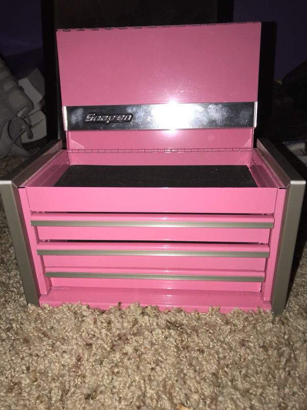 Pink snap on jewelry box NEW