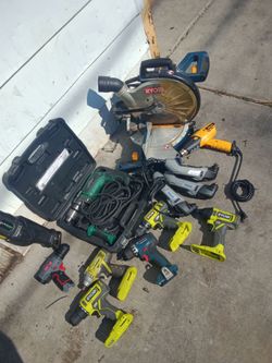 Random power tool