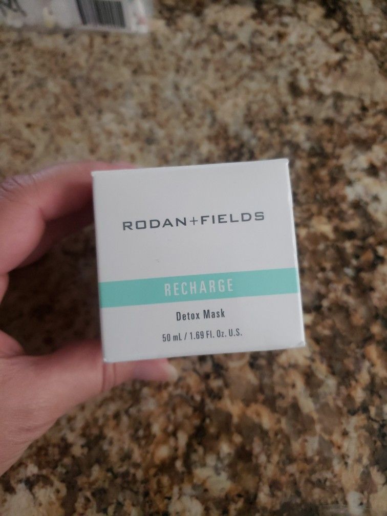 R+F Recharge DETOX mask