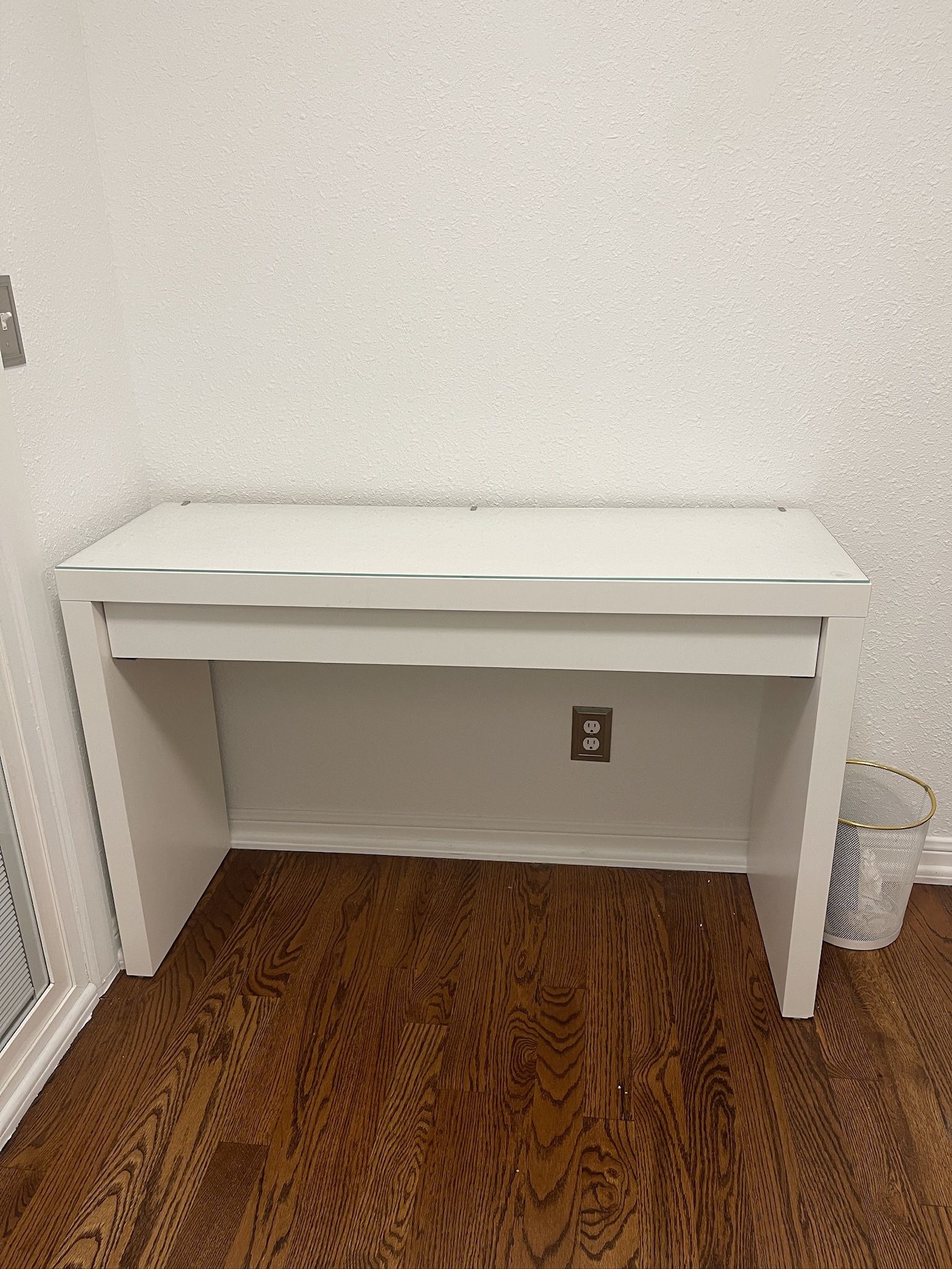 IKEA Malm Desk