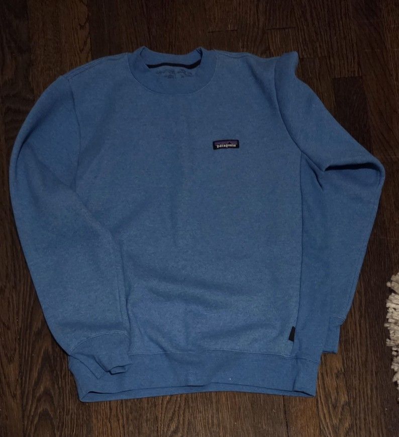 Slightly Used Mens Size Small Patagonia Blue Crew Sweatshirt