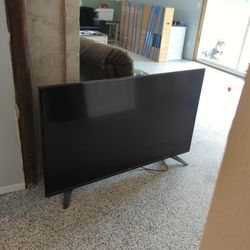 60in LG 4K HD TV