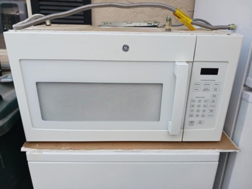 GE Microwave 
