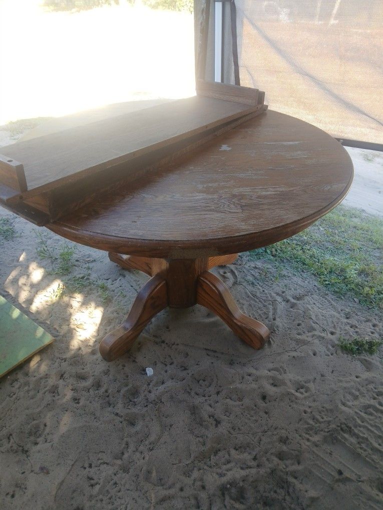 Oak Pedestal Table