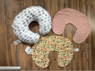 Dual sided Boppy Nursing Pillow + 2 Covers – Excellent Condition – $25