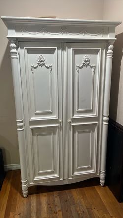 Wardrobe  Armoire