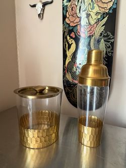 Vintage ice bucket & Shaker