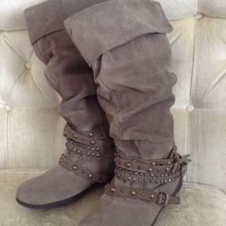 SOHO LATTE SOFT BROWN LEATHER BOOTS SIZE 9 M 