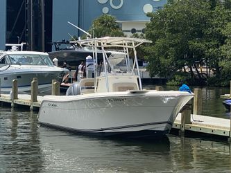 24 ft Cobia 2016 Yamaha (contact info removed) 41hrs