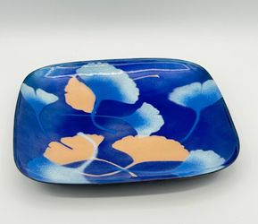 Metal Blue and Light Pink Ginkgo Leaf Plate
