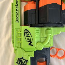 Nerf Zombie Strike Dominator