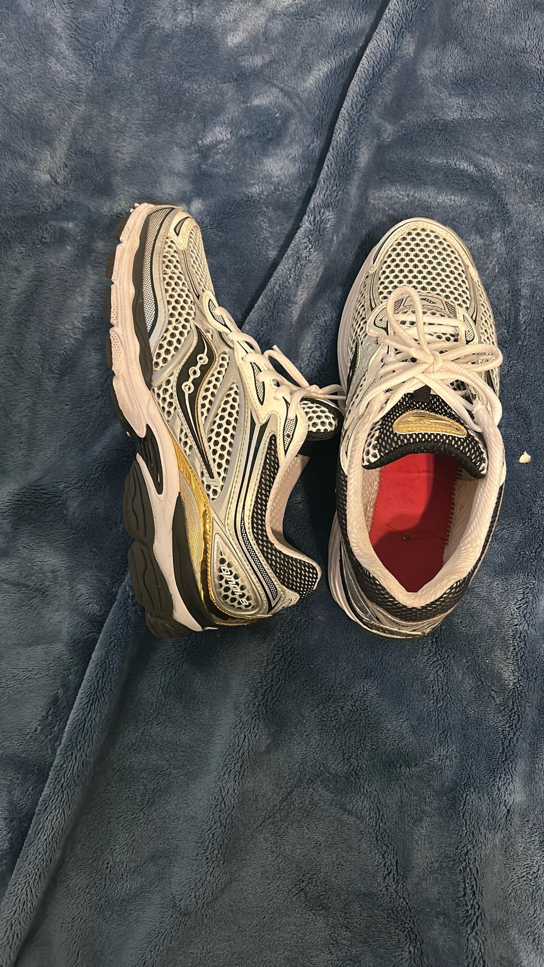 Selling Gold Saucony Shoes 