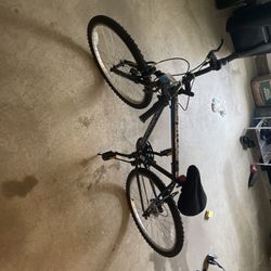 Road master Granite Bike Used Large Sized And Black 