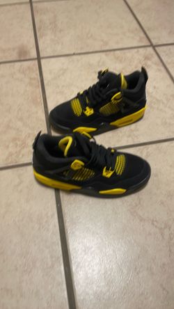 Jordan 4s