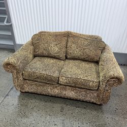 Beautiful Two Seater Couch With Good Design 