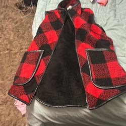 Zip Up Checkered Vest 