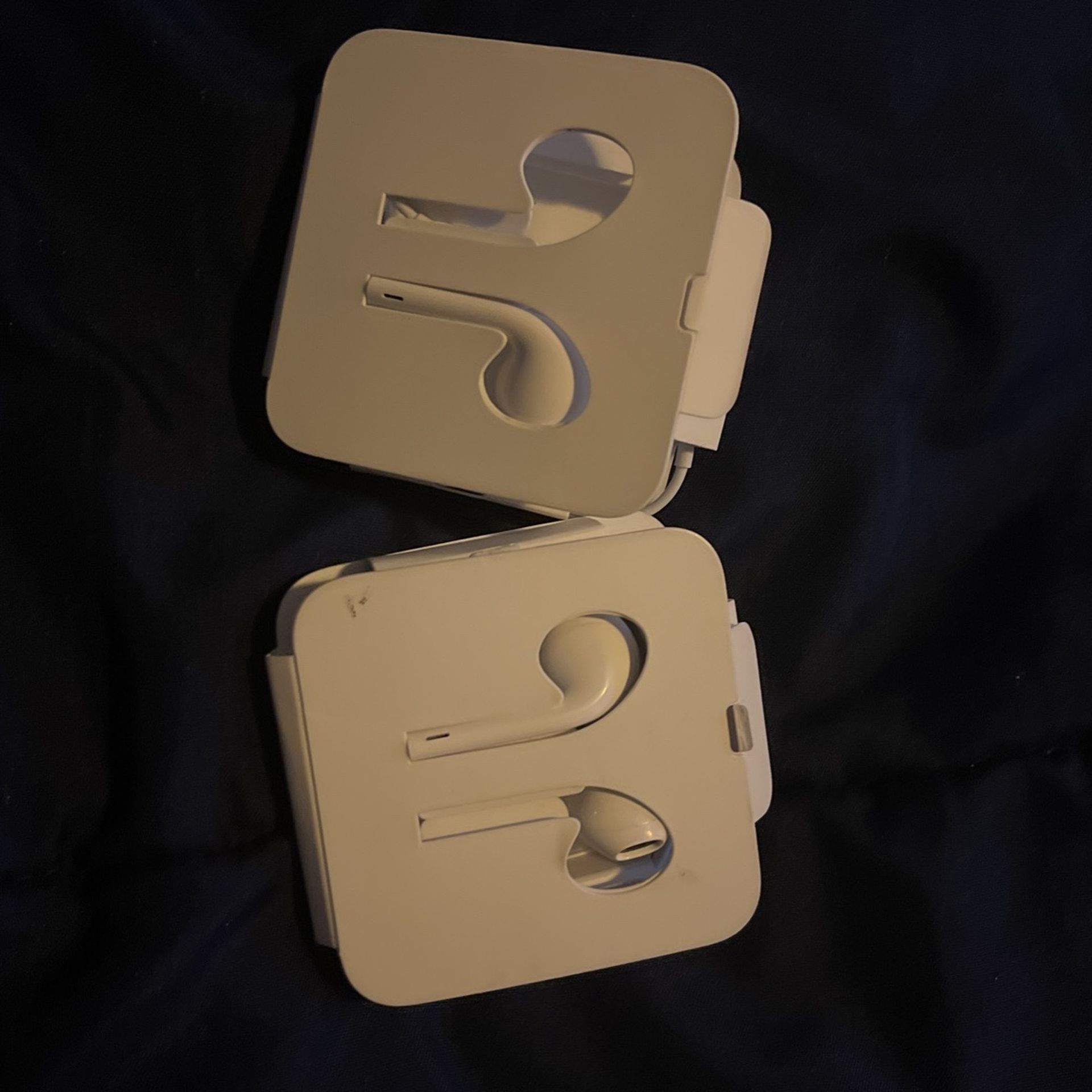 Apple EarPods/EarBuds (not Wireless “AirPods”)