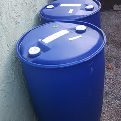 55 Gallons Plastic Drums Closed Top $ 20each