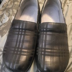 Size 8 Black Allegria Keli Plaid Professional Shoe