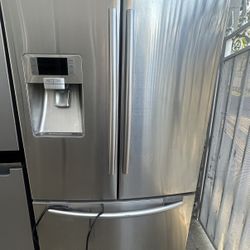 Samsung Beautiful Stainlees Steel 3 Doors Refrigerator 