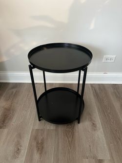 Accent table