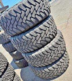 ‼️🚨vendo set de llantas Lt 33x12.50 20 Toyo open country M/T