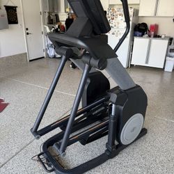 Nordictrack Elliptical Free Glide FS71 With Digital Courses 