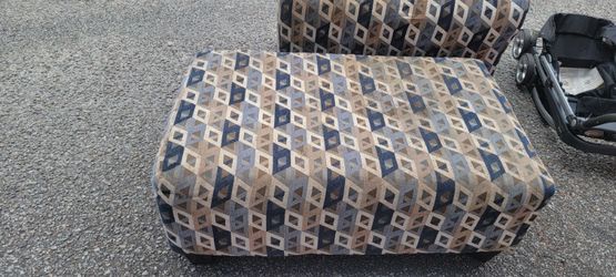 Chair and ottoman Set