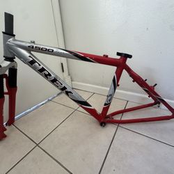 Trek 4500 Alpha Frame And Judy Tt Fork $20