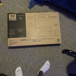 Insignia 32 Inch Smart TV (Unopened)