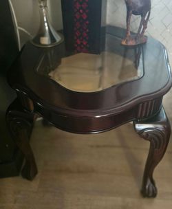 Mueble para la tele con chiminea y 3 mesitas para la sala