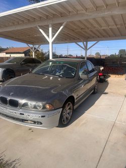 2002 BMW 525i