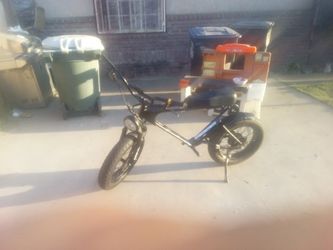 Used But In Very Good Condition Electric Bike Brand Meelod with New Tubes In It Al ready And I Just Bought A Brand New Charger For To 