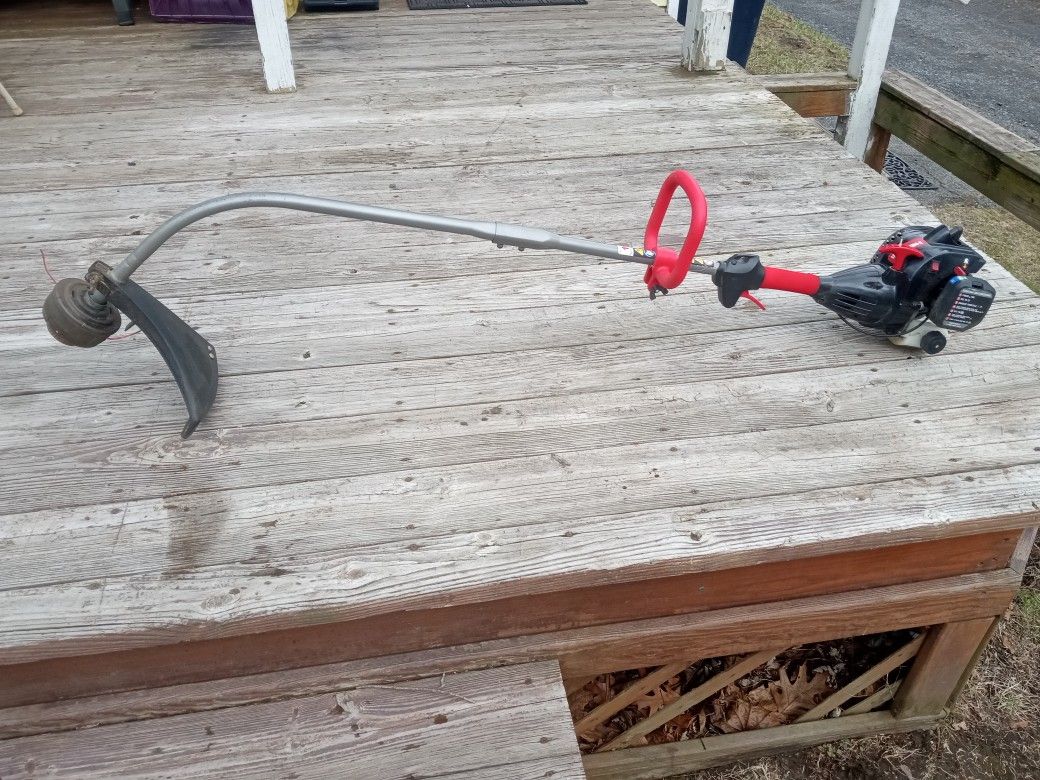 Hyper tough weed wacker .this unit runs great .