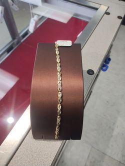 Cash America-10K Gold Bracelet