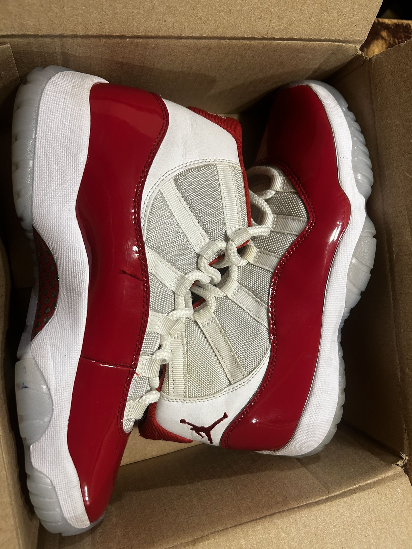 Air Jordan 11 Cherry Red Size 8.5 Men’s