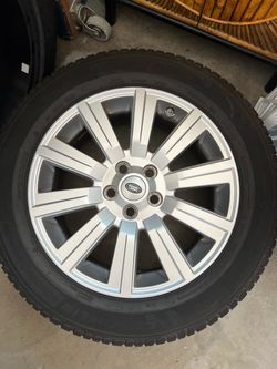 Land Rover LR4 Wheels with Michelin CrossClimate 255/55R19 Tires (set of 5)