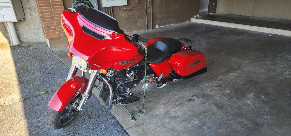2023 Harley-Davidson Street Glide
