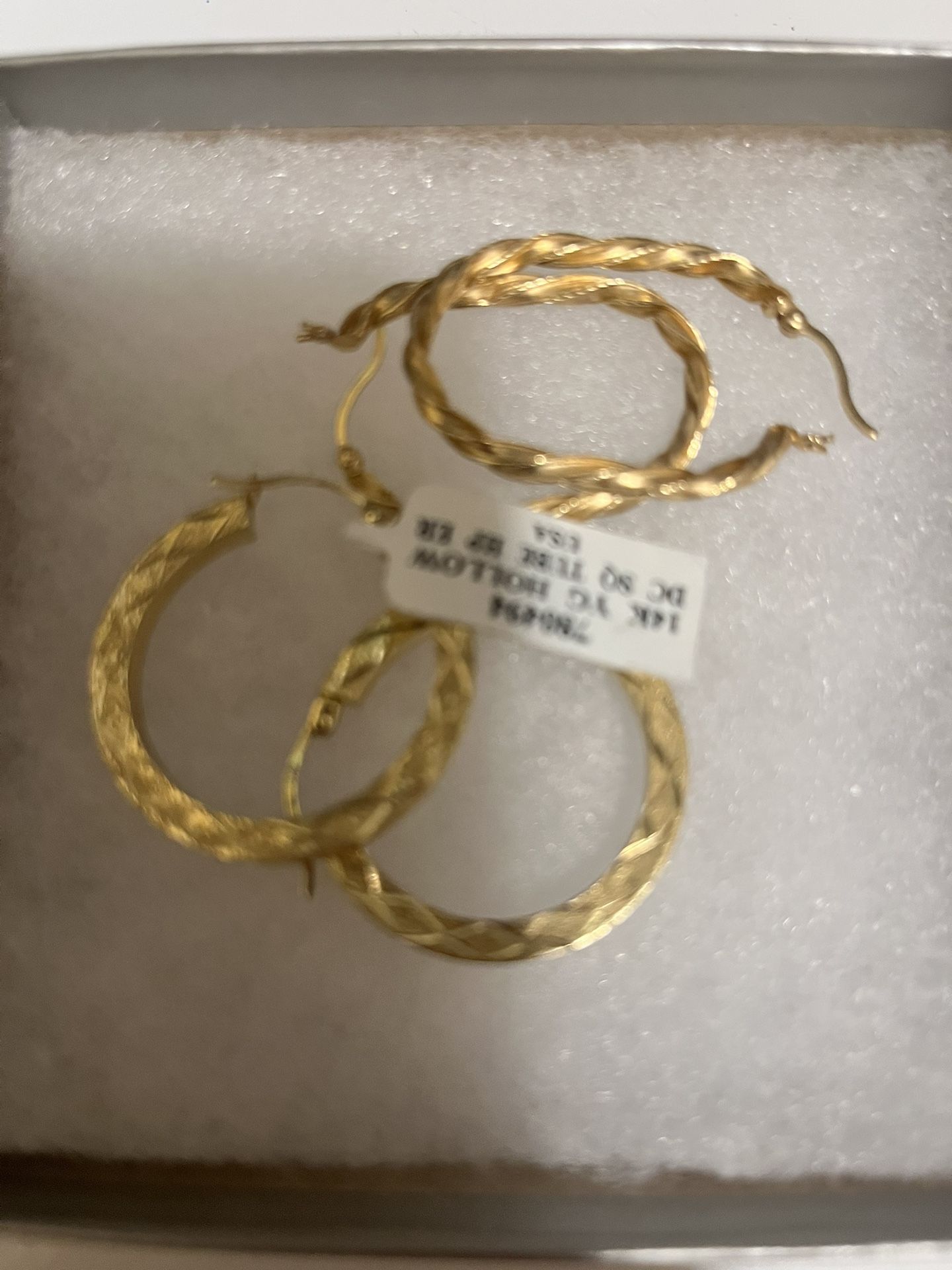 14 K Hollo Gold Diamond Cut Hoop