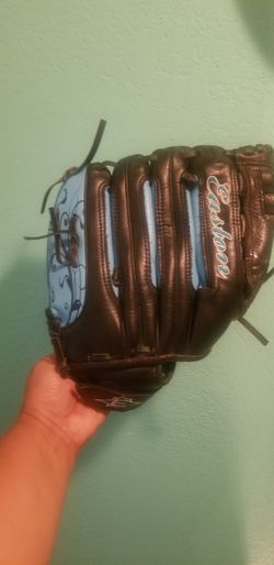 Easton Baseball glove..size 12 1/2..fits on left hand..good condition!