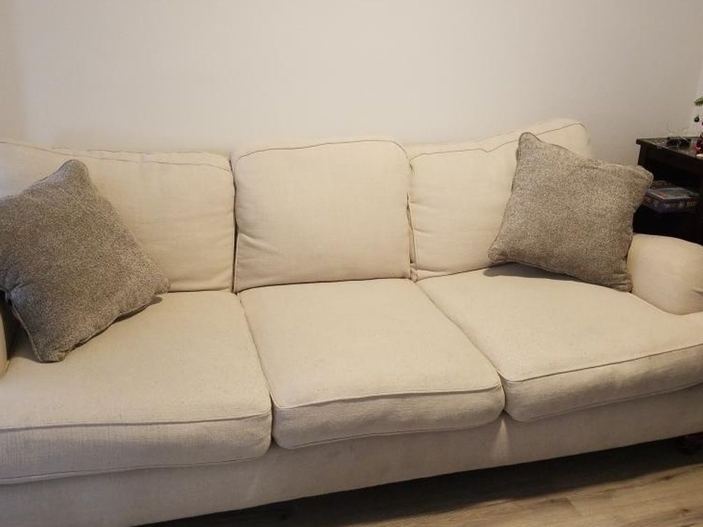 Nice Off White Sofa, Heavy Frame And Wooden Feet