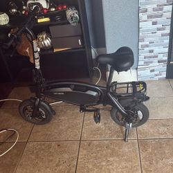 Electric Bike Good Condition Got It For Like 400  Good Battery 