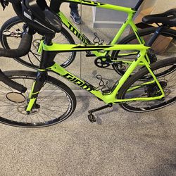  Giant TCX Advanced Carbon Cyclocross Gravel Road Bike Hydraulic 11 Speed 