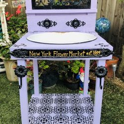 PLANT STAND