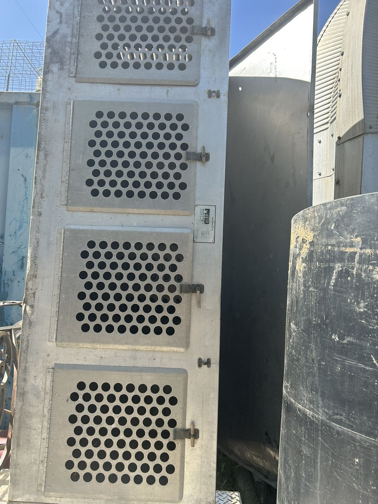Dog Box’s Truck Box’s Aluminum