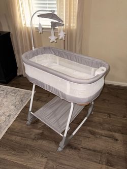Simmons Kids Rocking Bassinet