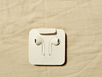 Apple EarPods (Lightning Connector)