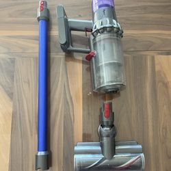 Dyson V11 Extra 