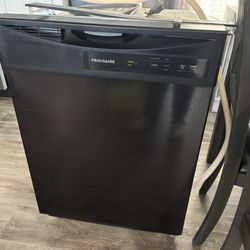 Frigidaire Dishwasher 